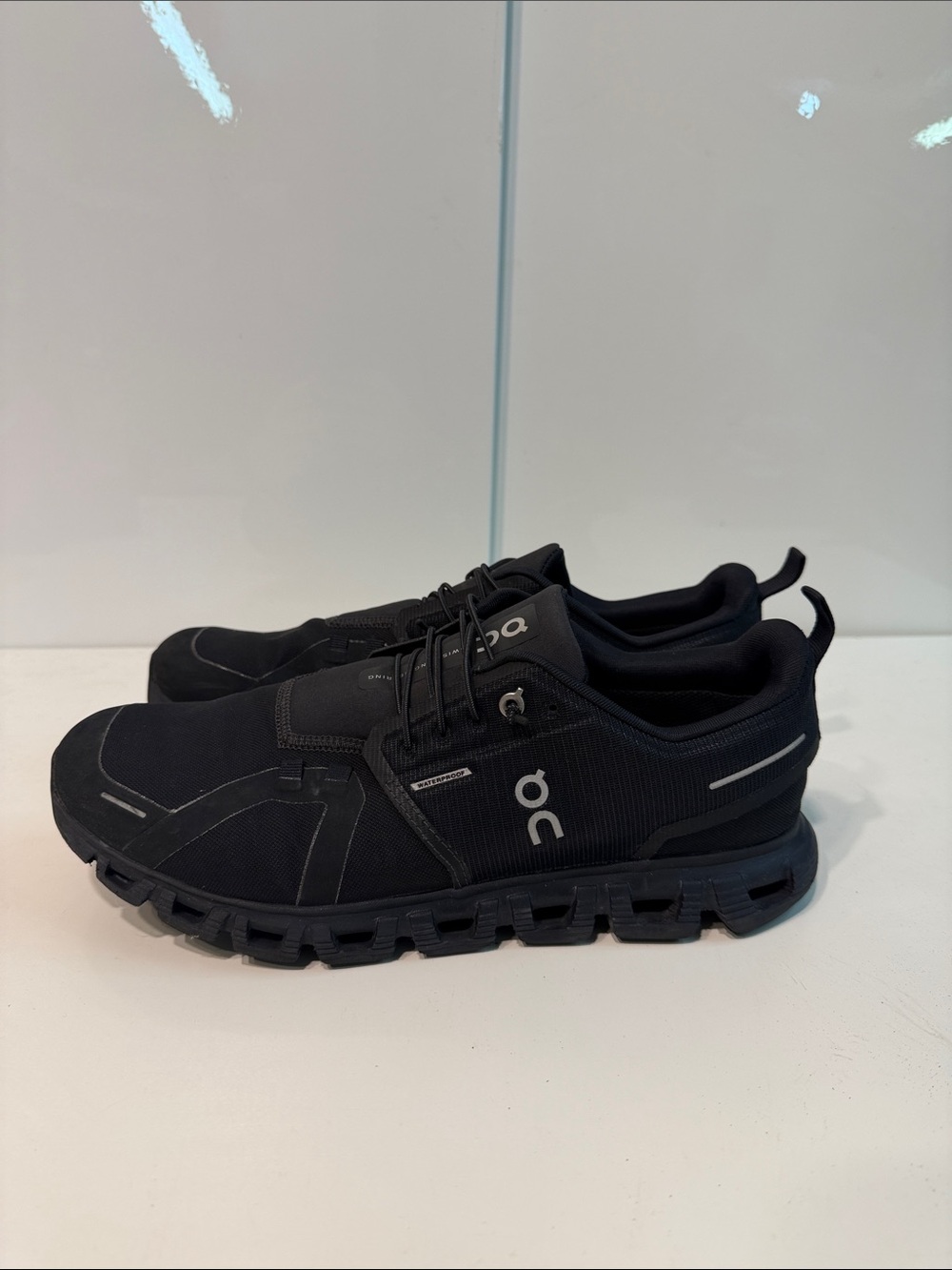 Used On Running Men's Athletic Shoes in Black size 11 Onclouds